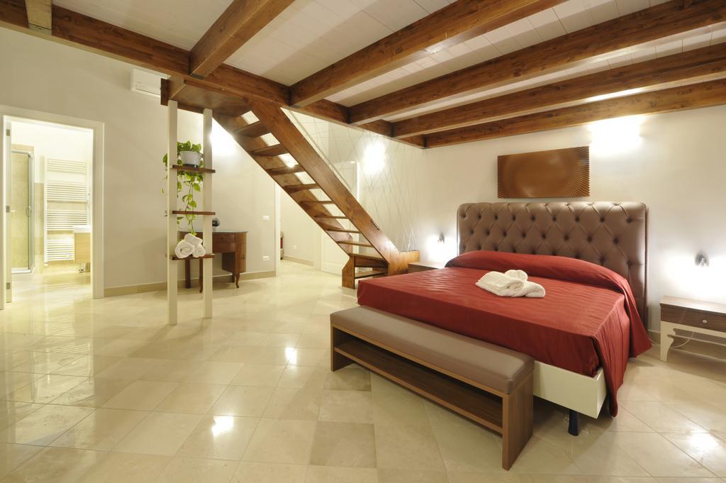 Palazzo Massari Hotel Lecce Bagian luar foto