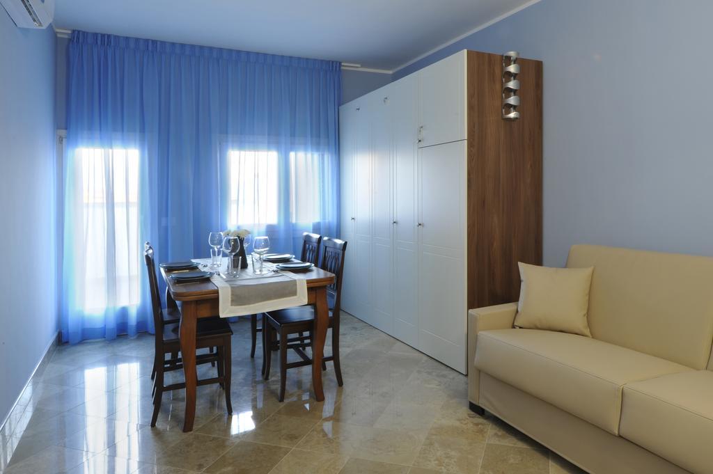 Palazzo Massari Hotel Lecce Bagian luar foto