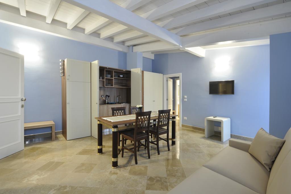 Palazzo Massari Hotel Lecce Bagian luar foto