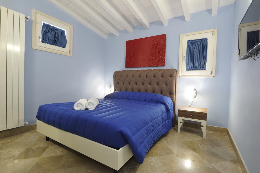 Palazzo Massari Hotel Lecce Bagian luar foto