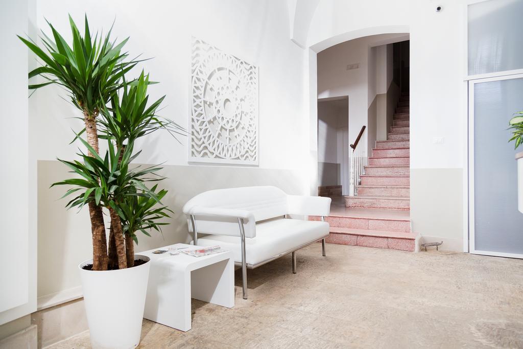 Palazzo Massari Hotel Lecce Bagian luar foto